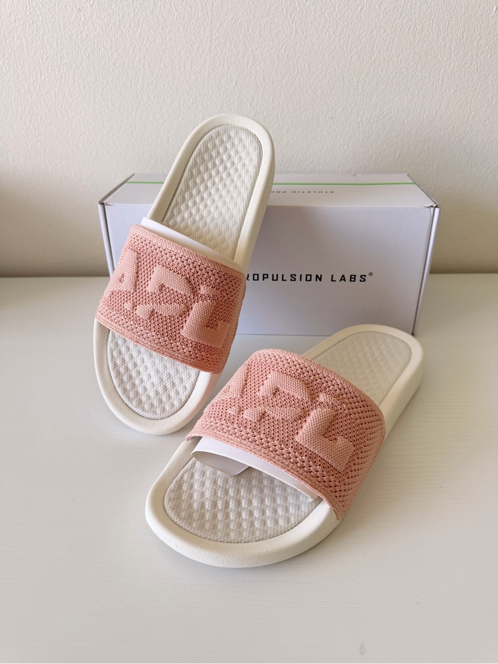 New! APL BL Techloom White and Light Pink Slide Sandals, Size 10 Women